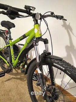Voodoo Braag Mountain Bike Green Size S NEW + Many Extras