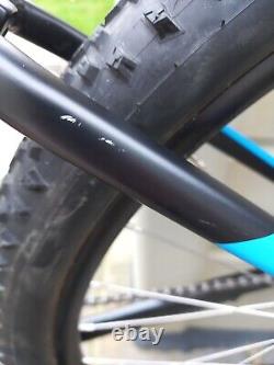 Vélo de montagne Cube Aim Pro Hardtail 2021 Noir/Bleu 29 Cadre 17. Excellent état