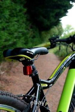Vélo de montagne électrique e-MTB Basis Hunter avec batterie intégrée reconditionnée