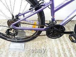 Vélo de montagne hybride Specialized Hotrock 24 FS pour filles, 12,5 pouces en alliage A1, en très bon état.