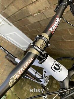 Vélo de montagne rigide Mondraker Chrono 29 XC Trail taille Large en parfait état