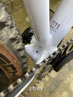 Vélo de montagne rigide Mondraker Chrono 29 XC Trail taille Large en parfait état