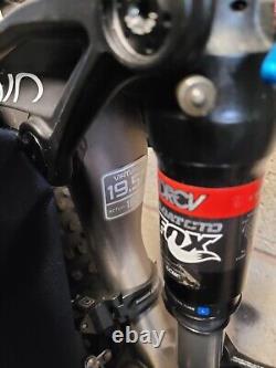 Vélo tout-terrain de suspension intégrale Trek Remedy 7, cadre 19.5, en excellent état, modèle 2013